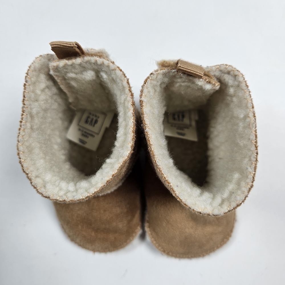 Baby Gap Shearling Brown Boots Shoes Sherpa Lined Brown 0-3 Months Infant NEW - Picture 10 of 10